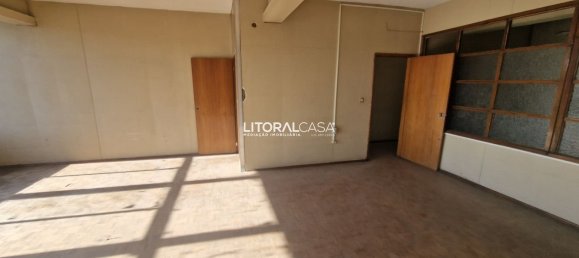 530m² Office in Aveiro, Portugal No. 104430 32
