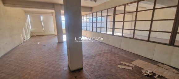 530m² Office in Aveiro, Portugal No. 104430 13