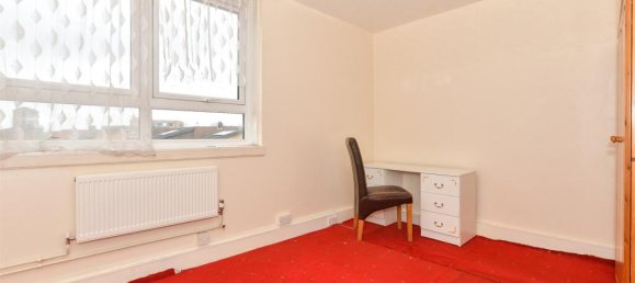 2 bedrooms Apartment in Walthamstow, United Kingdom No. 4043 3