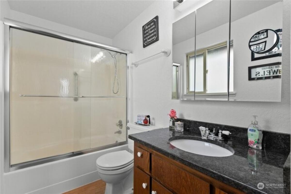 2 bedrooms House in Anacortes, USA No. 387544