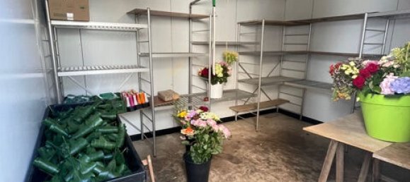 140m² Commercial property in Fontenay-sous-Bois, France No. 182175 5