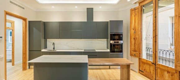 3 Schlafzimmer Wohnung in Ciutat Vella, Spain, Nr. 85832 36