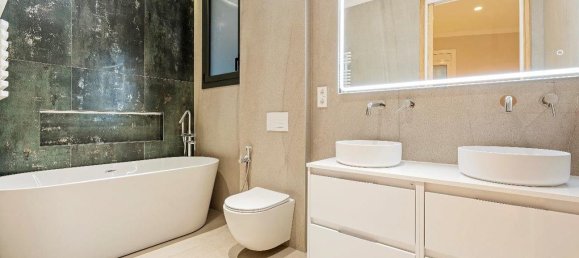 3 Schlafzimmer Wohnung in Ciutat Vella, Spain, Nr. 85832 20