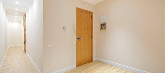 3 Schlafzimmer Wohnung in Ciutat Vella, Spain, Nr. 85832 32