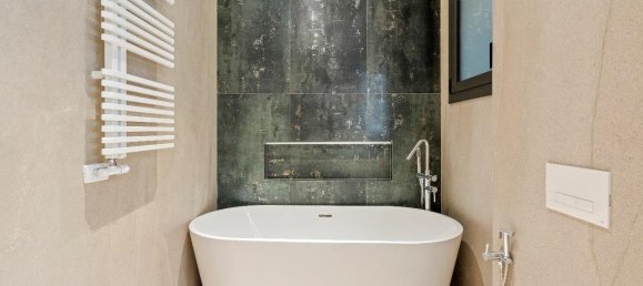 3 Schlafzimmer Wohnung in Ciutat Vella, Spain, Nr. 85832 18