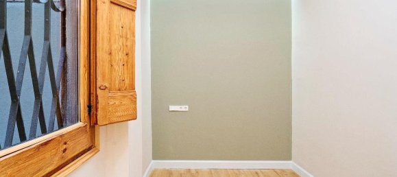 3 Schlafzimmer Wohnung in Ciutat Vella, Spain, Nr. 85832 27