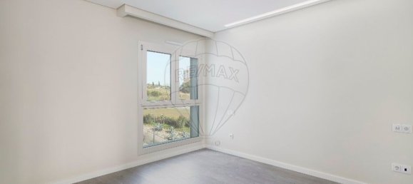 Lagerhaus in Odivelas, Portugal 211m², Nr. 64221 51