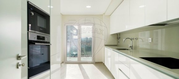 Lagerhaus in Odivelas, Portugal 211m², Nr. 64221 45