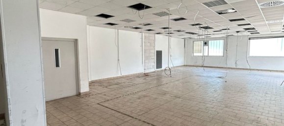 Almacén en Varese, Italy 678 m² No. 208545 22