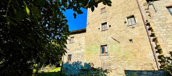 5 bedrooms House in Corte Brugnatella, Italy No. 340440 5