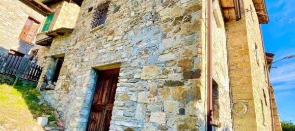 5 bedrooms House in Corte Brugnatella, Italy No. 340440 8