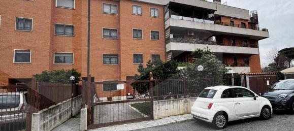 3 bedrooms Apartment in Rome, Italy No. 19919 2