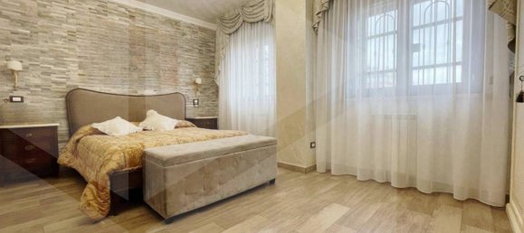 3 bedrooms Apartment in Rome, Italy No. 19919 16