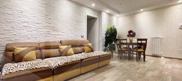 3 bedrooms Apartment in Rome, Italy No. 19919 6