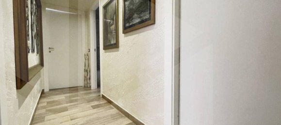 3 bedrooms Apartment in Rome, Italy No. 19919 13