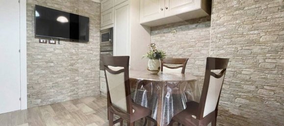 3 bedrooms Apartment in Rome, Italy No. 19919 8