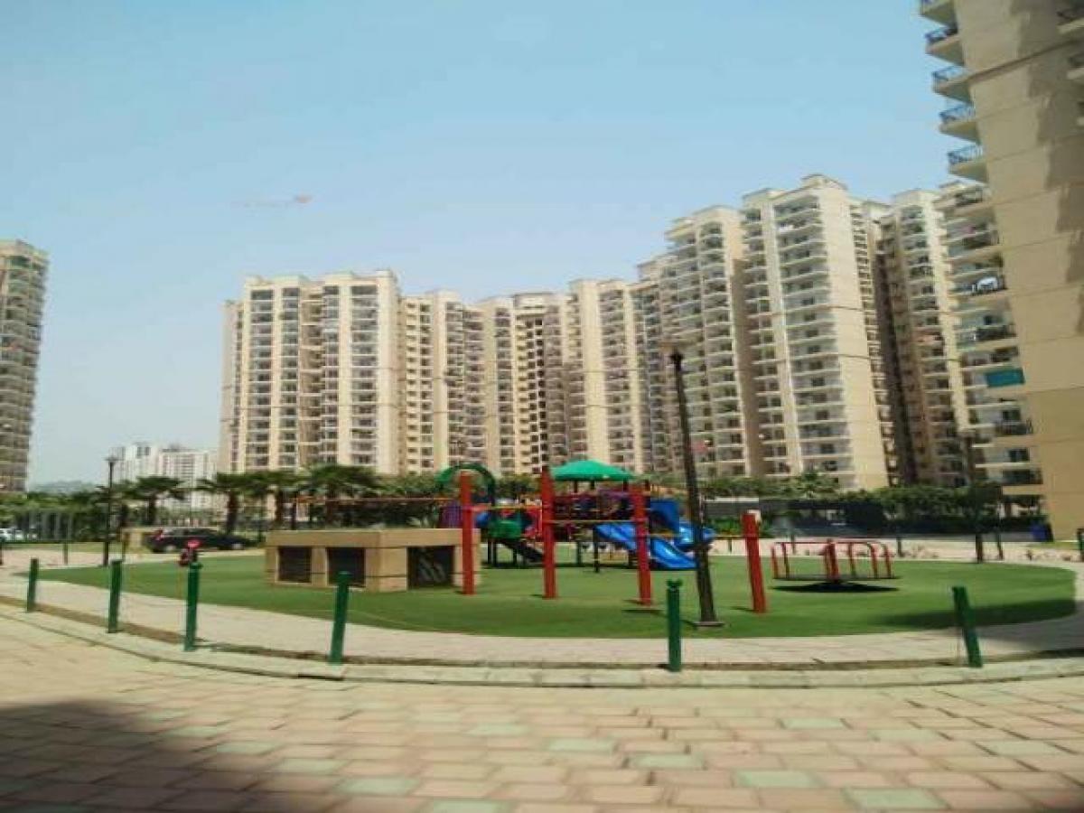 3 bedrooms House in Noida, India No. 65359