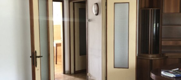 3 bedrooms House in Villanova Marchesana, Italy No. 123977 4