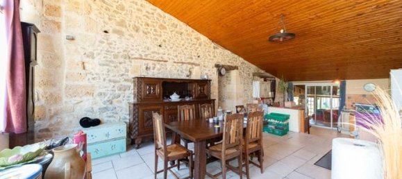 Casa T6 em Civrac-de-Blaye, France N.º 282076 2