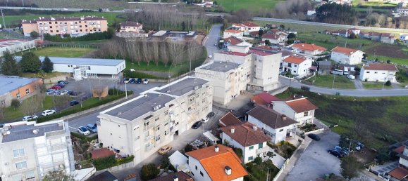 3 bedrooms Apartment in Felgueiras, Portugal No. 81604 2