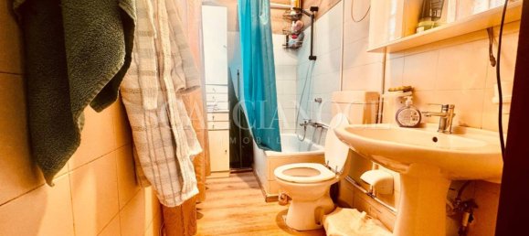 3 bedrooms House in Valdilana, Italy No. 355613 9