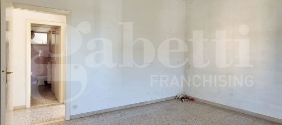 4 rooms Apartment in San Benedetto del Tronto, Italy No. 304477 8