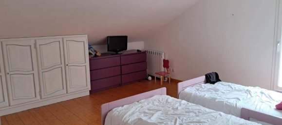 5 bedrooms House in Selonnet, France No. 329317 12