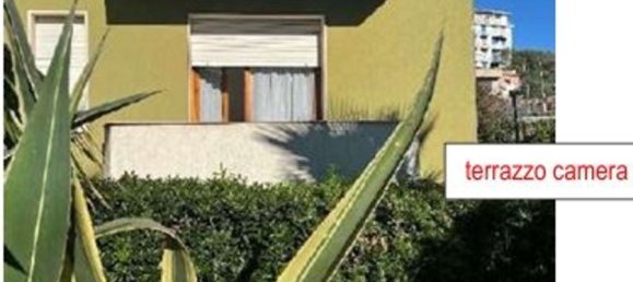 Apartamento de 3 divisões em San Bartolomeo al Mare, Italy N.º 238397 3