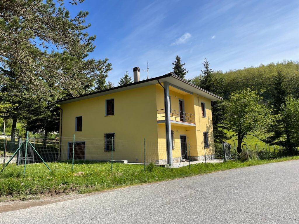 4 bedrooms Villa in Sestino, Italy No. 107524