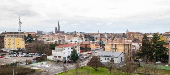 2 غرف نوم شقة في Novara, Italy رقم 365130 18