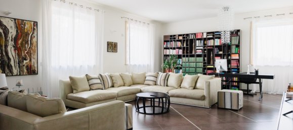 Вилла с 8 спальнями в Монтичелло Брианца, Италия № 265893 10