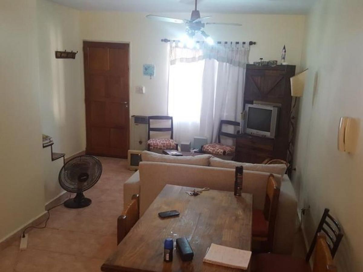 2 Schlafzimmer Haus in Tres de Febrero, Argentina, Nr. 65880