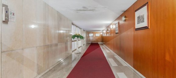 2 bedrooms Apartment in Milan, Italy No. 242030 21