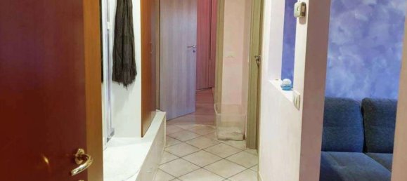 2غرفة شقة في Rodano, Italy رقم 76417 19