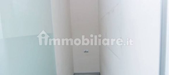 4-Zimmer Gewerbliche Immobilie in Rescaldina, Italy, Nr. 56682 14