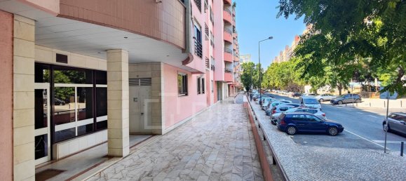 3 Schlafzimmer Wohnung in Lisbon, Portugal, Nr. 238279 9