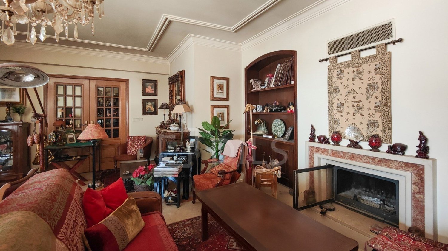 3 bedrooms Apartment in Lisbon, Portugal No. 238279