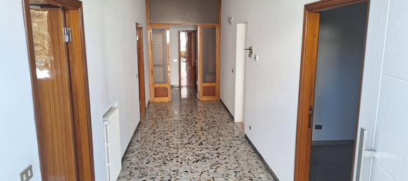 7 rooms House in Fano, Italy No. 309624 2