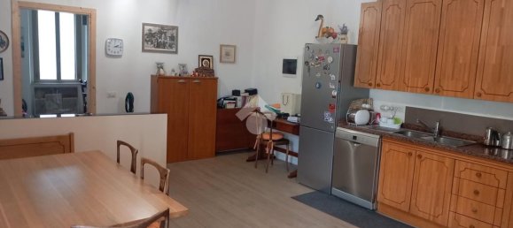Casa de 4 divisões em Rozzano, Italy N.º 24821 2