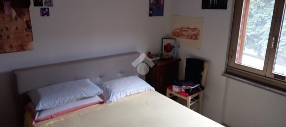 Casa de 4 divisões em Rozzano, Italy N.º 24821 24