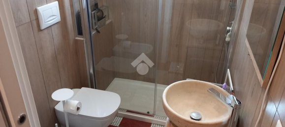 Casa de 4 divisões em Rozzano, Italy N.º 24821 21