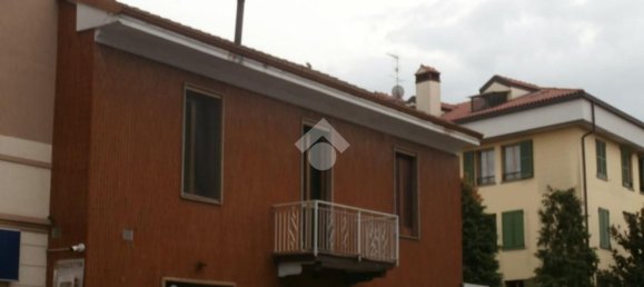 Casa de 4 divisões em Rozzano, Italy N.º 24821 35