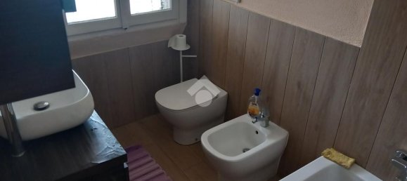 Casa de 4 divisões em Rozzano, Italy N.º 24821 29