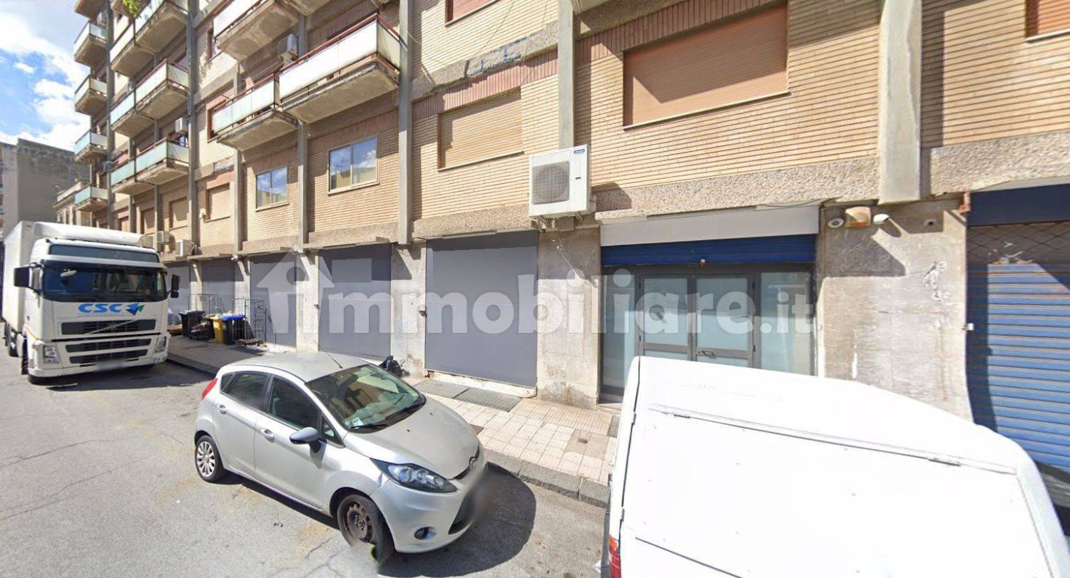 5غرفة عقار تجاري في Messina, Italy رقم 281439