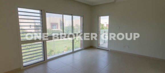 4 Schlafzimmer Villa in Al Barsha, UAE, Nr. 1171 18