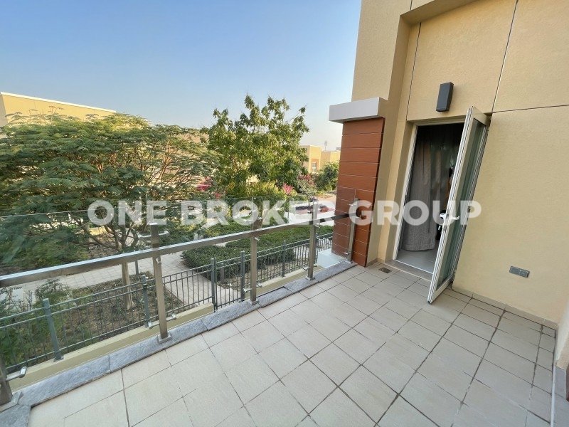 4 Schlafzimmer Villa in Al Barsha, UAE, Nr. 1171