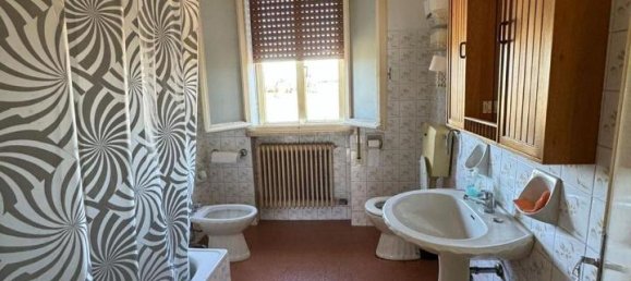 4 rooms Apartment in Fratta Polesine, Italy No. 26242 16