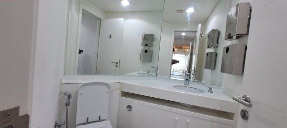 237m² Office in Business Bay, UAE No. 110997 5