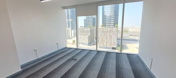 237m² Office in Business Bay, UAE No. 110997 3