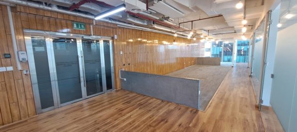 237m² Office in Business Bay, UAE No. 110997 8